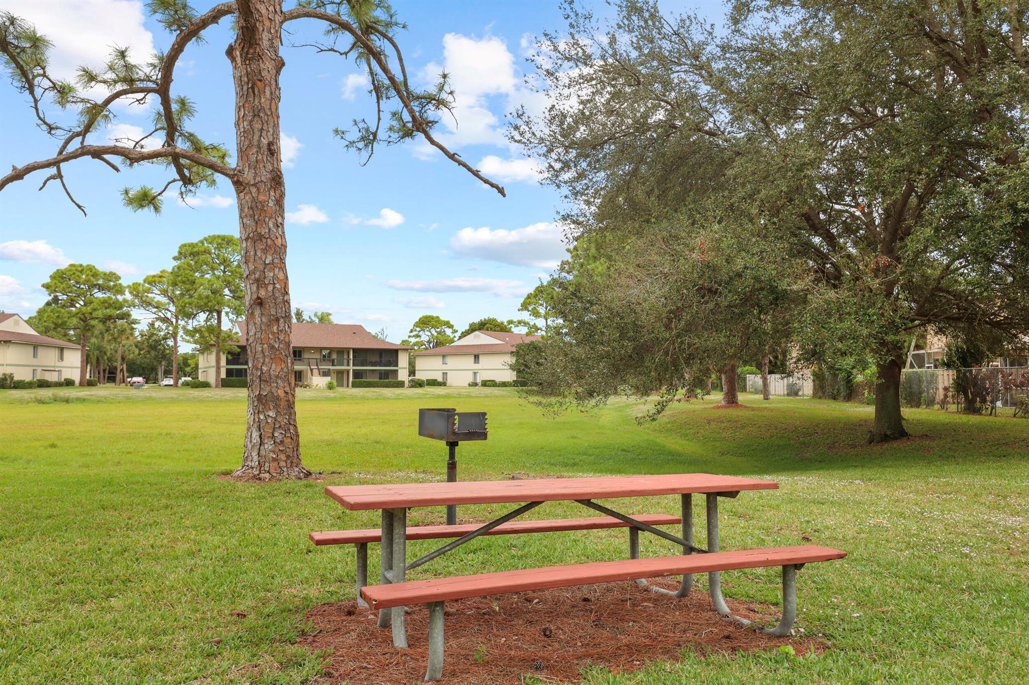 CHASEWOOD OF JUPITER COND - Residential