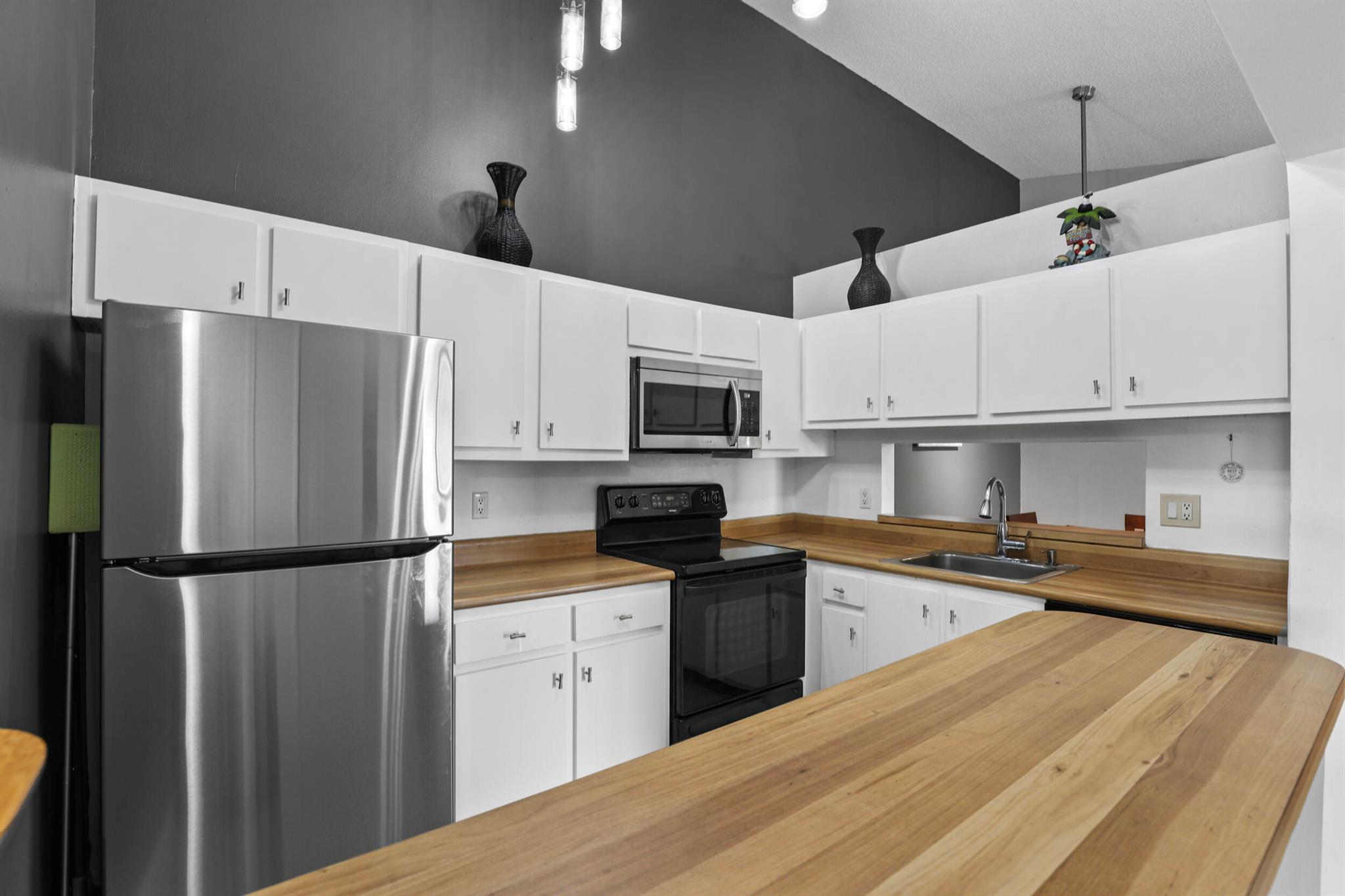 CHASEWOOD OF JUPITER COND - Residential