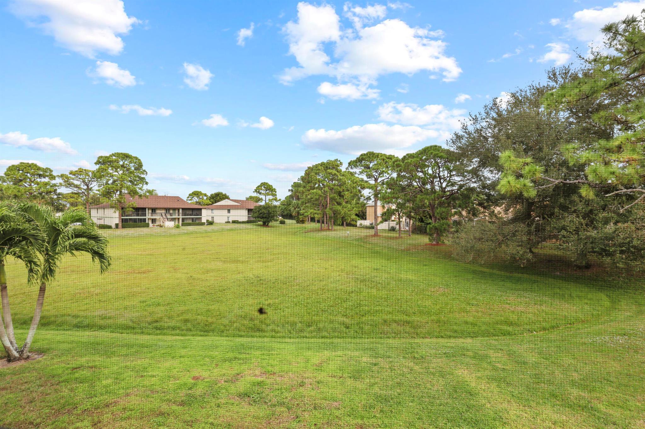 CHASEWOOD OF JUPITER COND - Residential