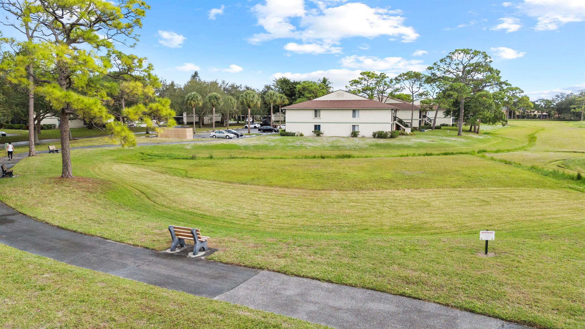 CHASEWOOD OF JUPITER COND - Residential