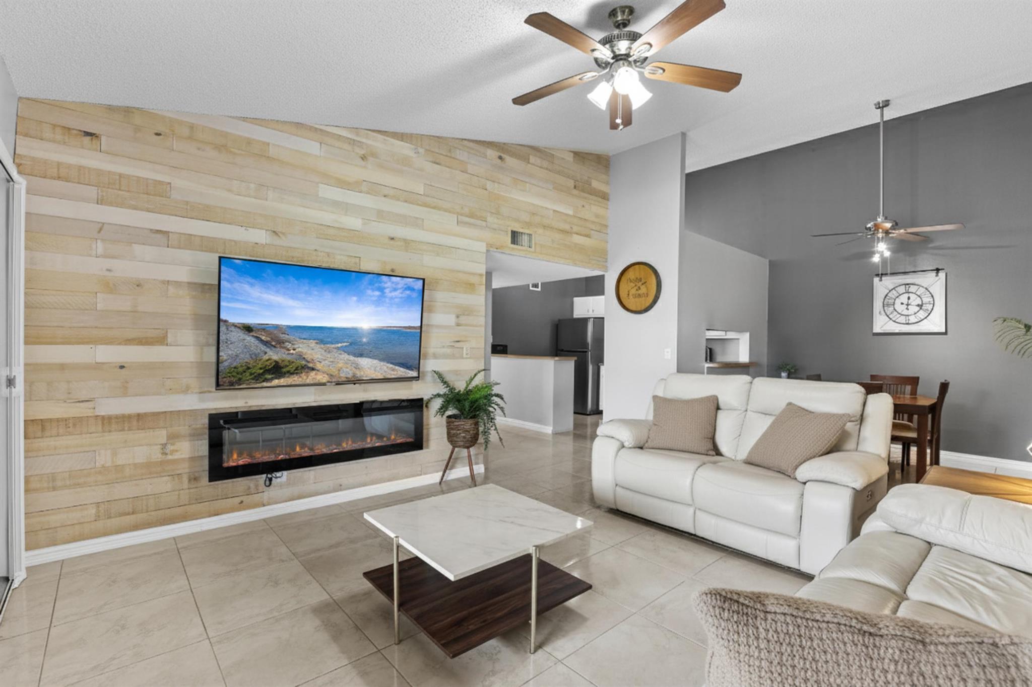 CHASEWOOD OF JUPITER COND - Residential