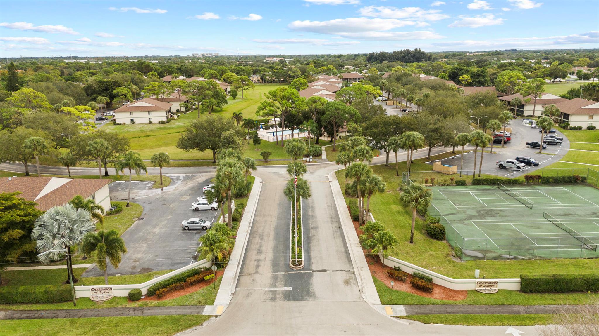 CHASEWOOD OF JUPITER COND - Residential