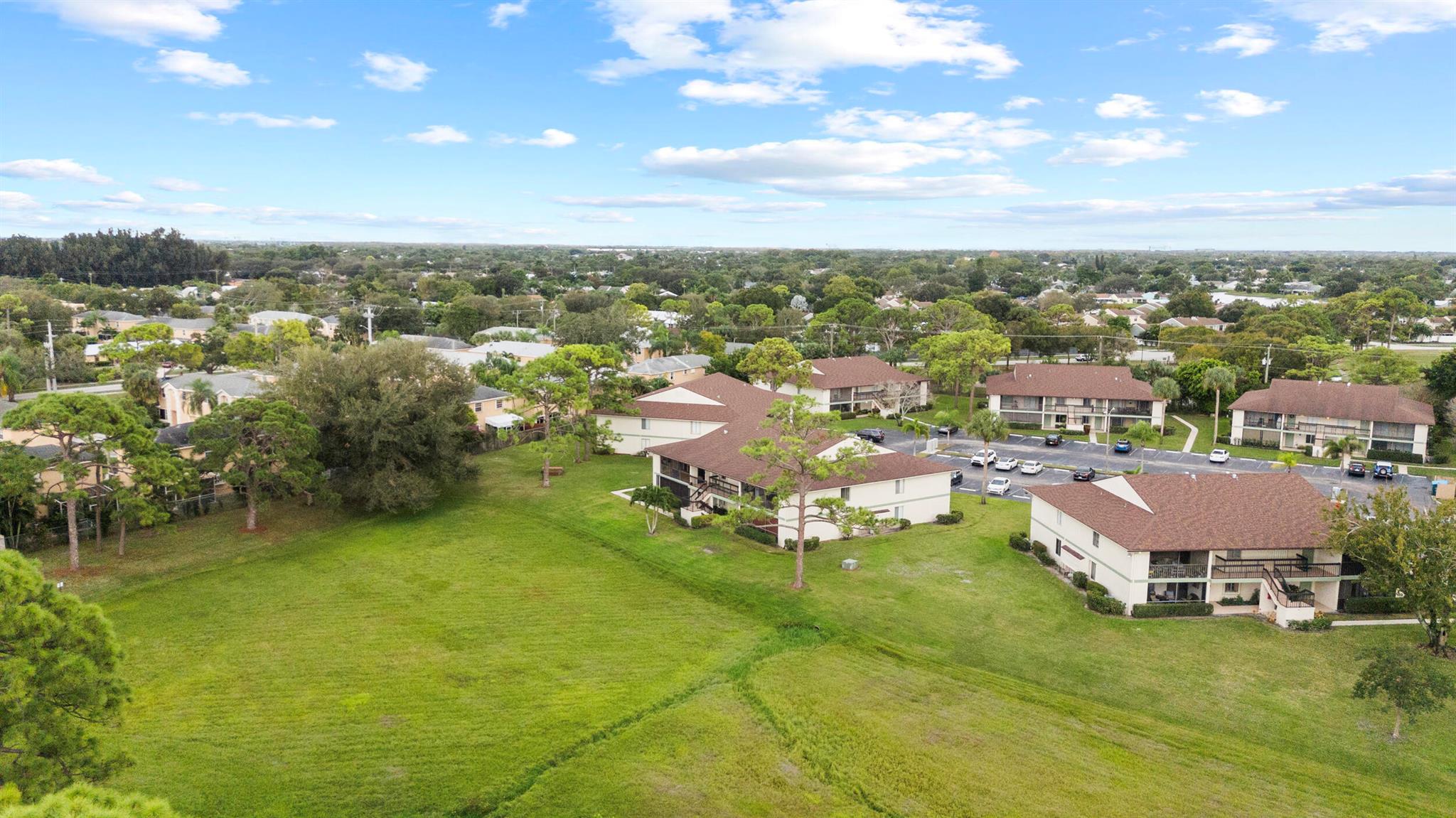 CHASEWOOD OF JUPITER COND - Residential