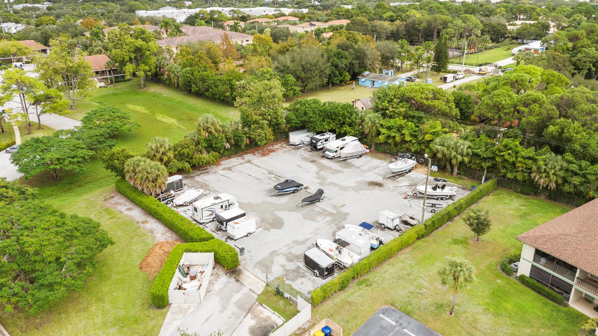 CHASEWOOD OF JUPITER COND - Residential