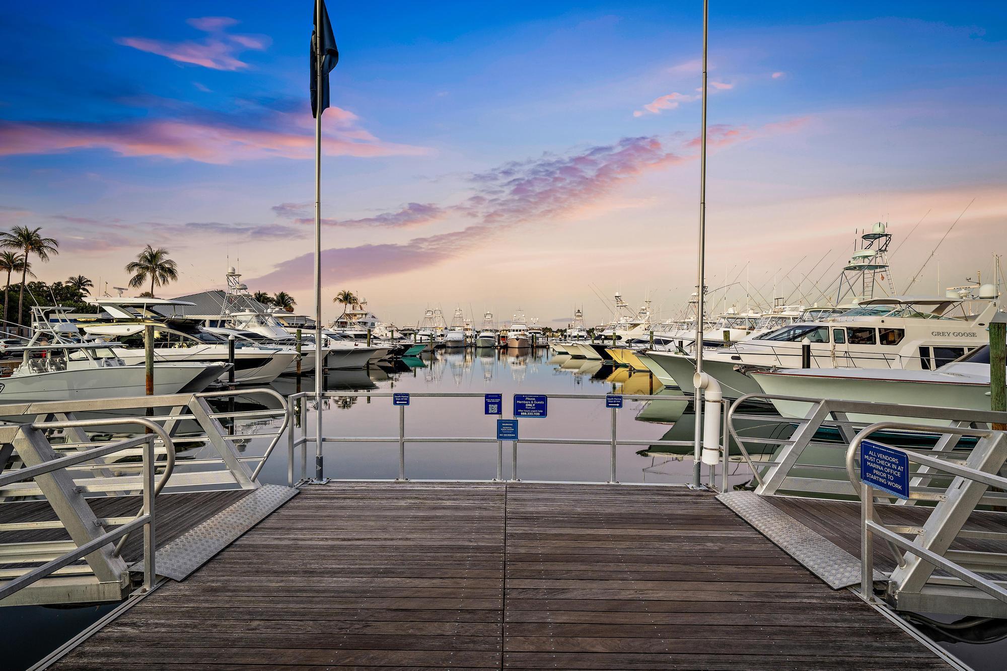 OLD PORT COVE LAKE POINT TOWER CONDO - Residential