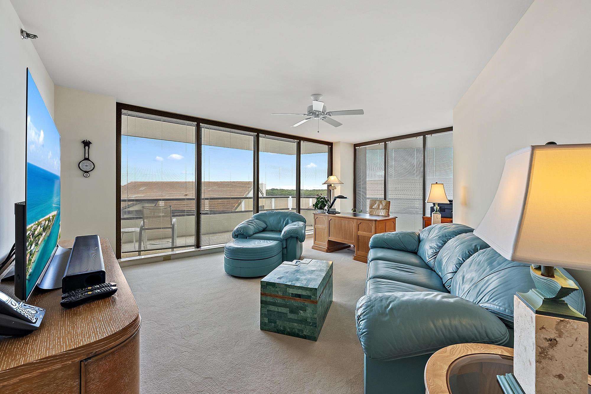 OLD PORT COVE LAKE POINT TOWER CONDO - Residential