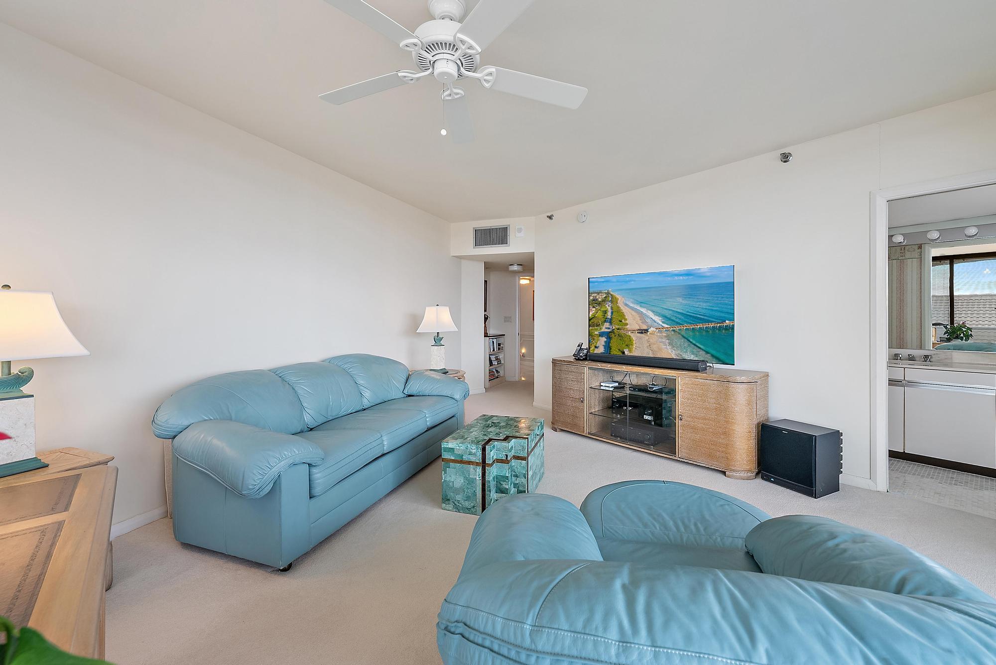 OLD PORT COVE LAKE POINT TOWER CONDO - Residential