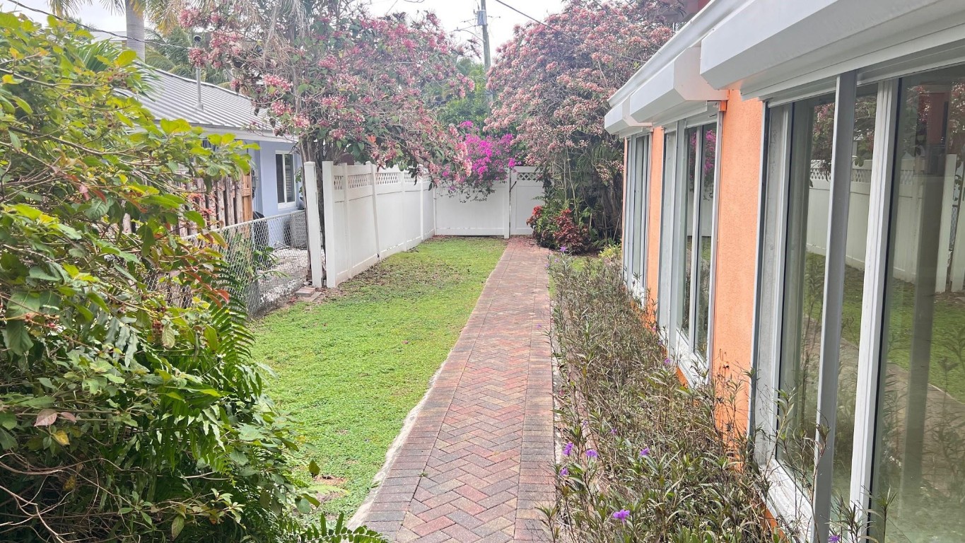 Lauderdale Beach Ext 27-4 - Residential