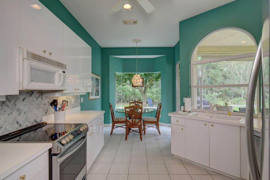 Photo of 814 SW St Andrews Cove, Port Saint Lucie, FL 34986 (MLS # R10922745)