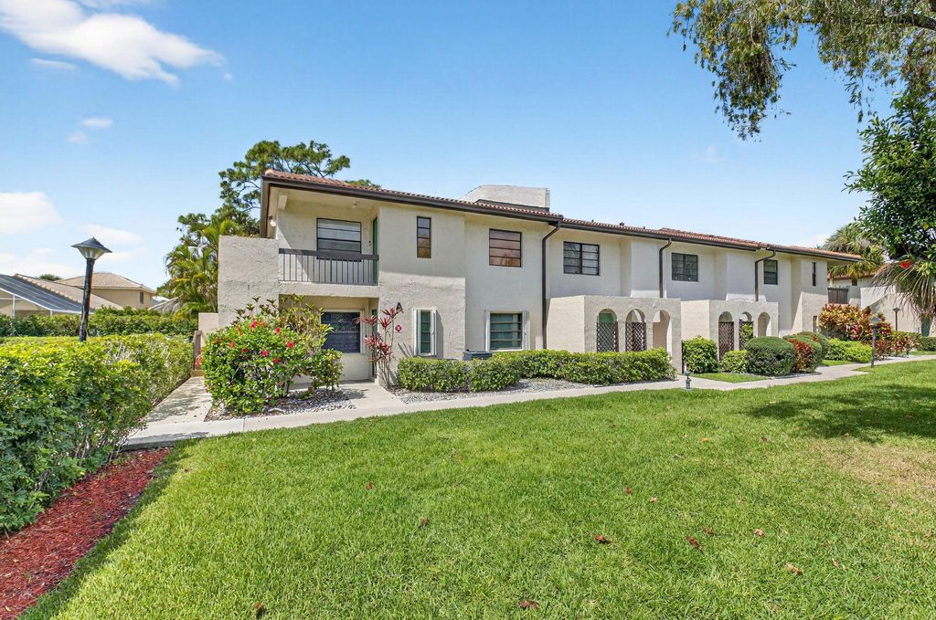 Photo of 21691 Cypress Road #16b, Boca Raton, FL 33433 (MLS # B26001900)