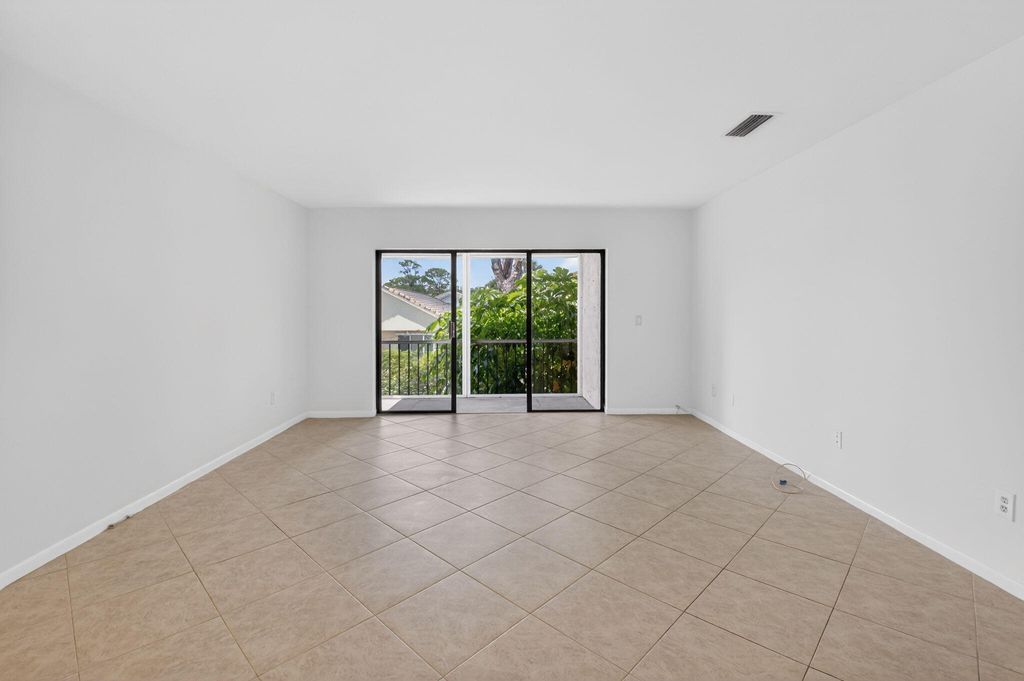 Photo of 21691 Cypress Road #16b, Boca Raton, FL 33433 (MLS # B26001900)
