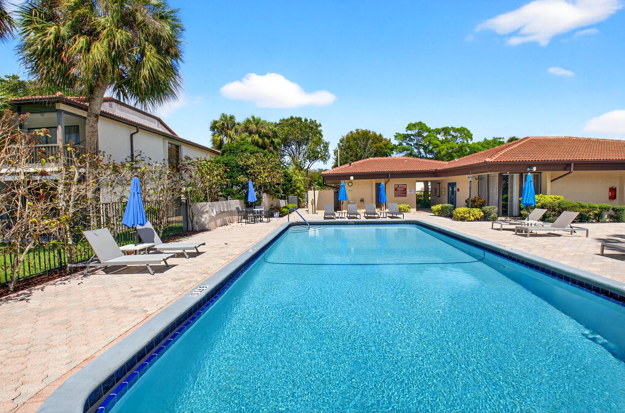 HORIZONS OF BOCA LAGO - Residential