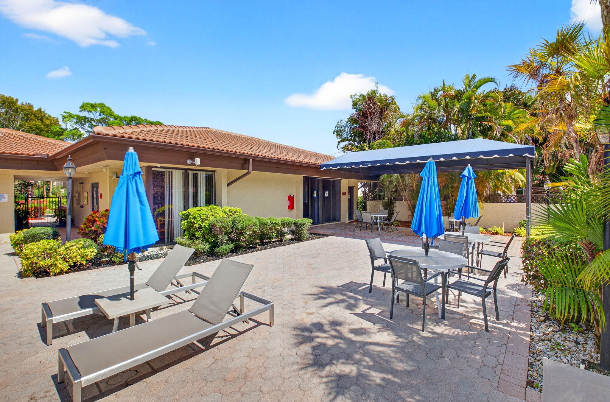 HORIZONS OF BOCA LAGO - Residential