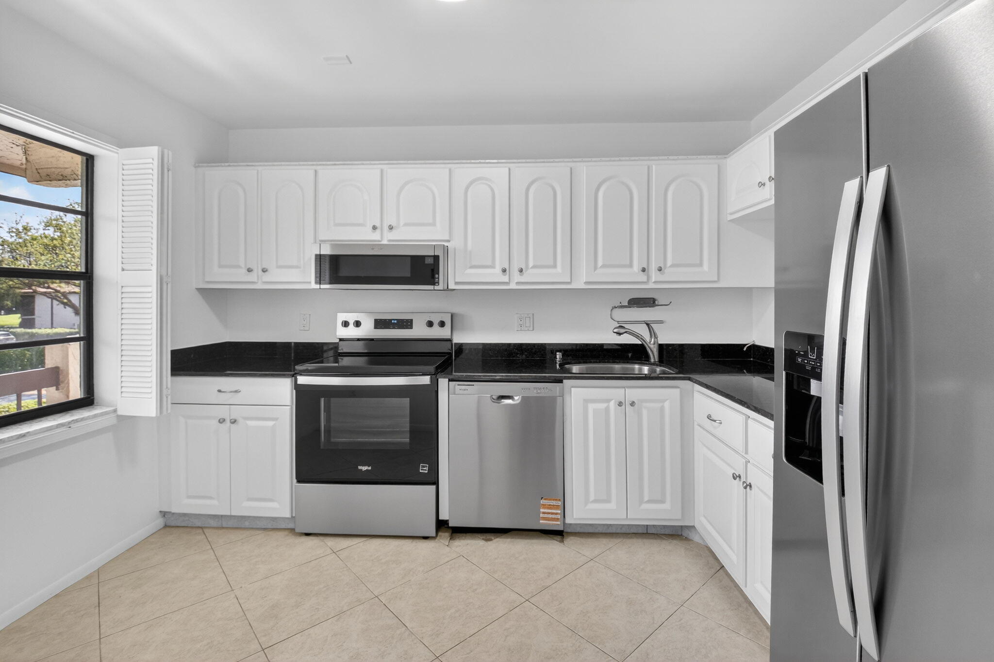 HORIZONS OF BOCA LAGO - Residential