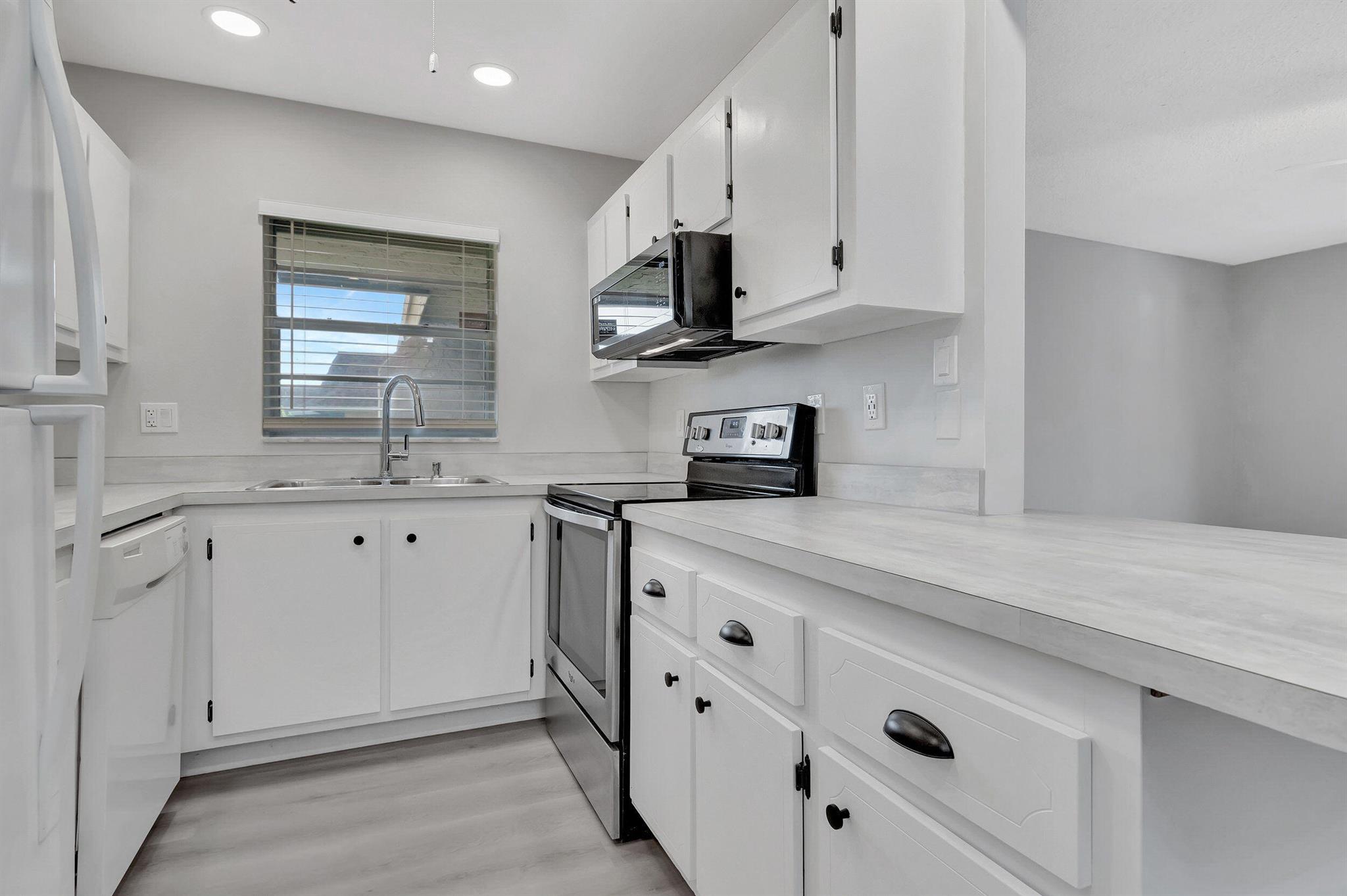 Boca Linda North - Residential Lease