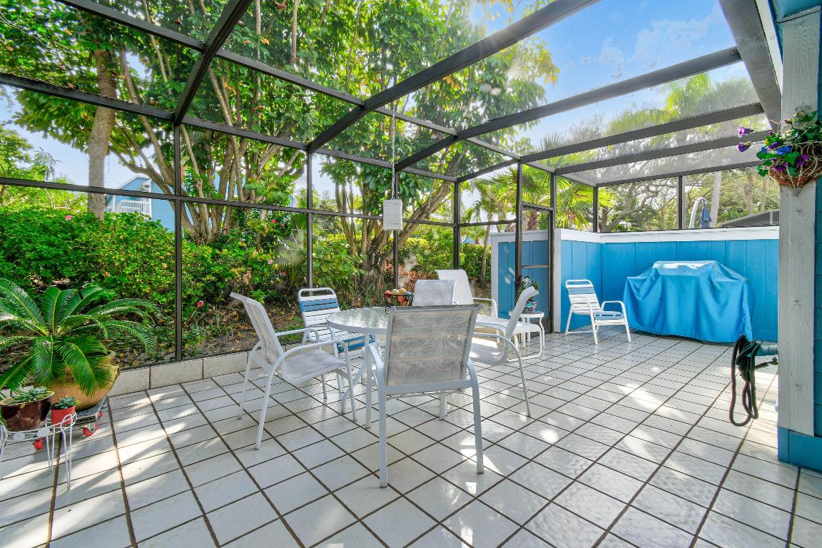 VILLAS OF OCEAN DUNES - Residential