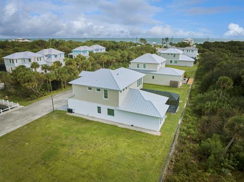 A home in Hutchinson Island