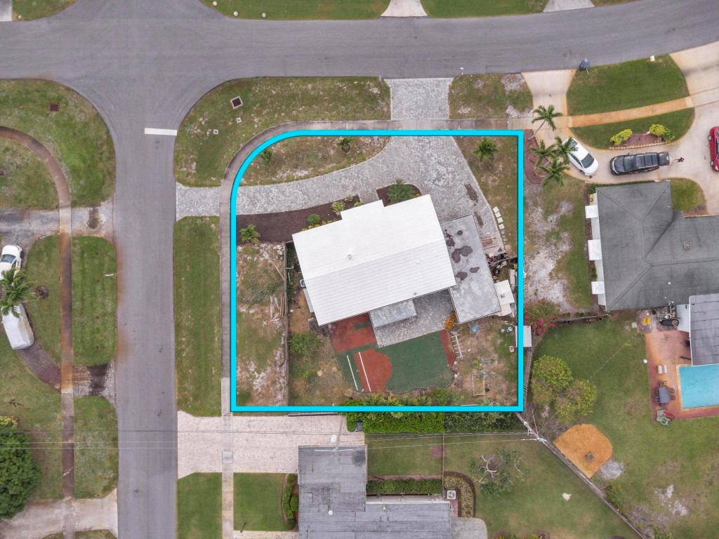 2445 Edgewater Drive