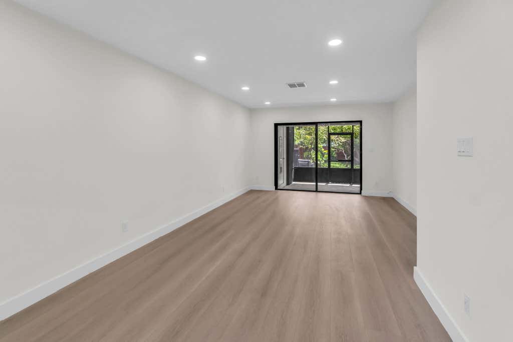 Photo of 176 NW 106th Terrace, Pembroke Pines, FL 33026 (MLS # B26066802)
