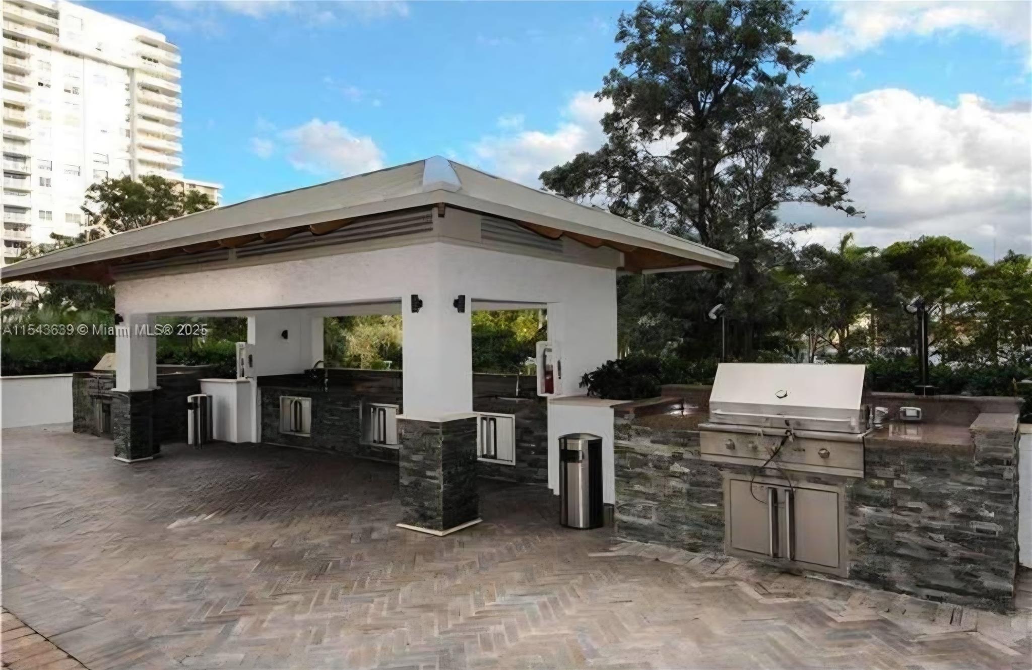 ADMIRALS PORT CONDO WEST - Residential Lease