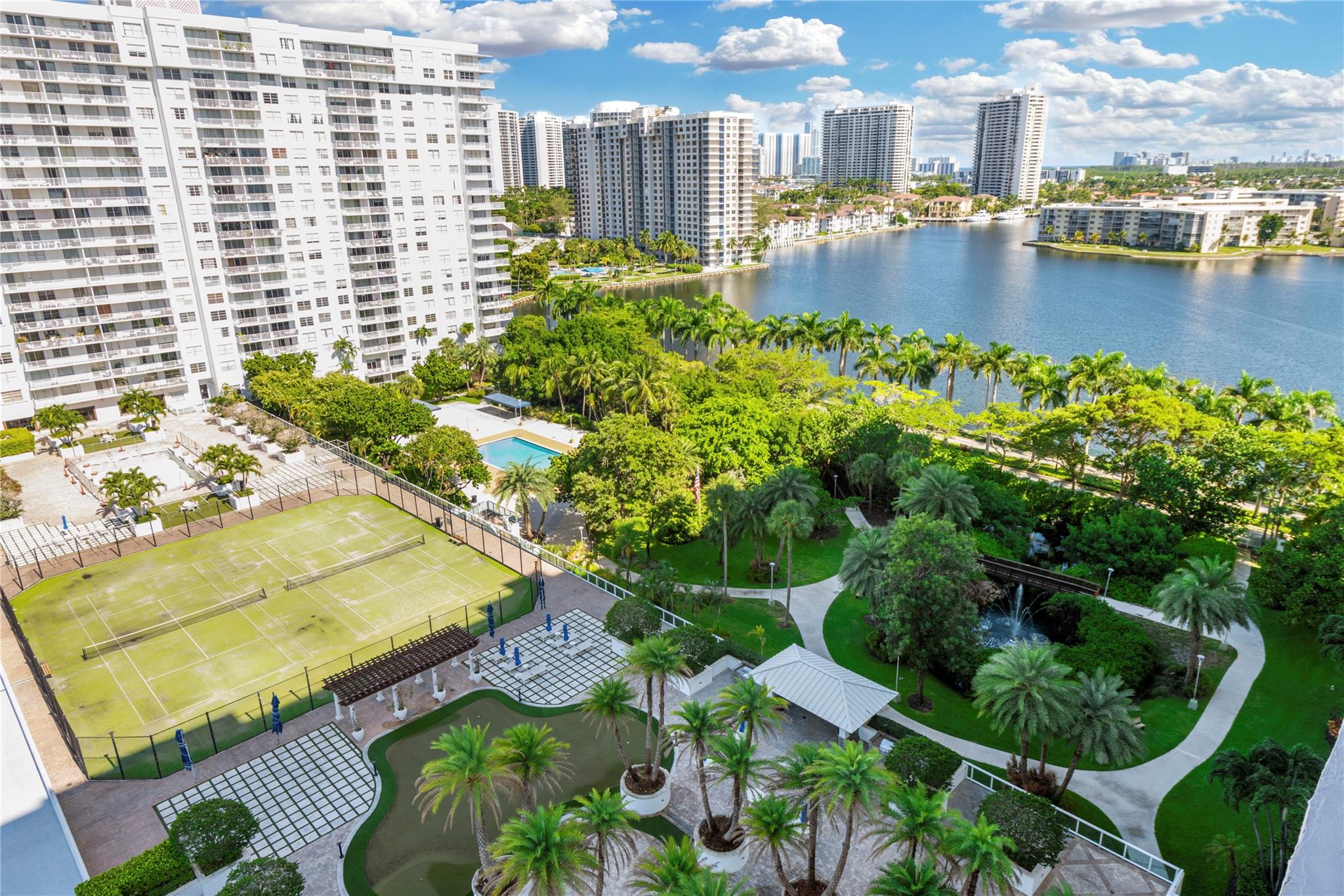 ADMIRALS PORT CONDO WEST - Residential Lease