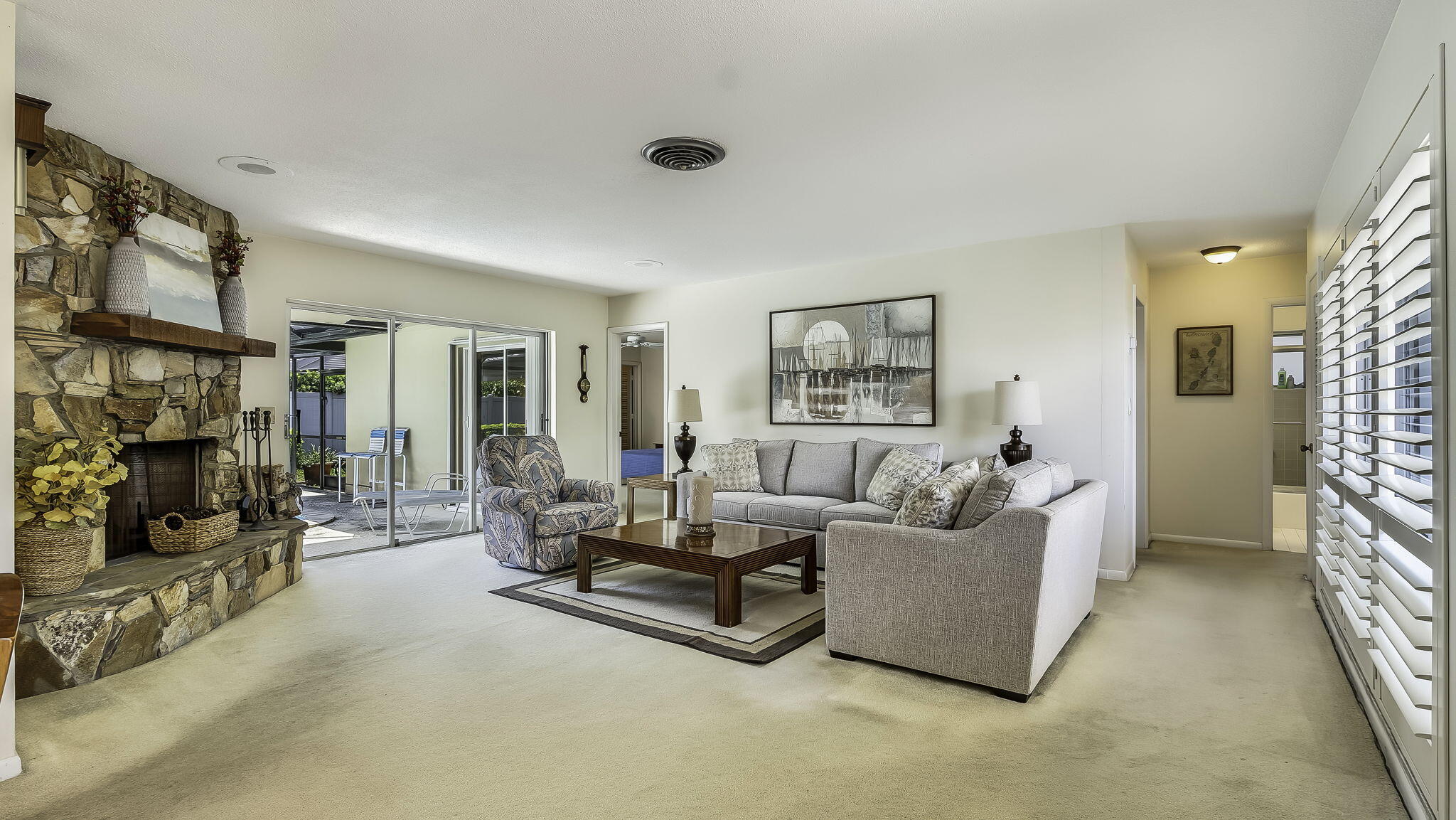 2610 NE 40TH Court
