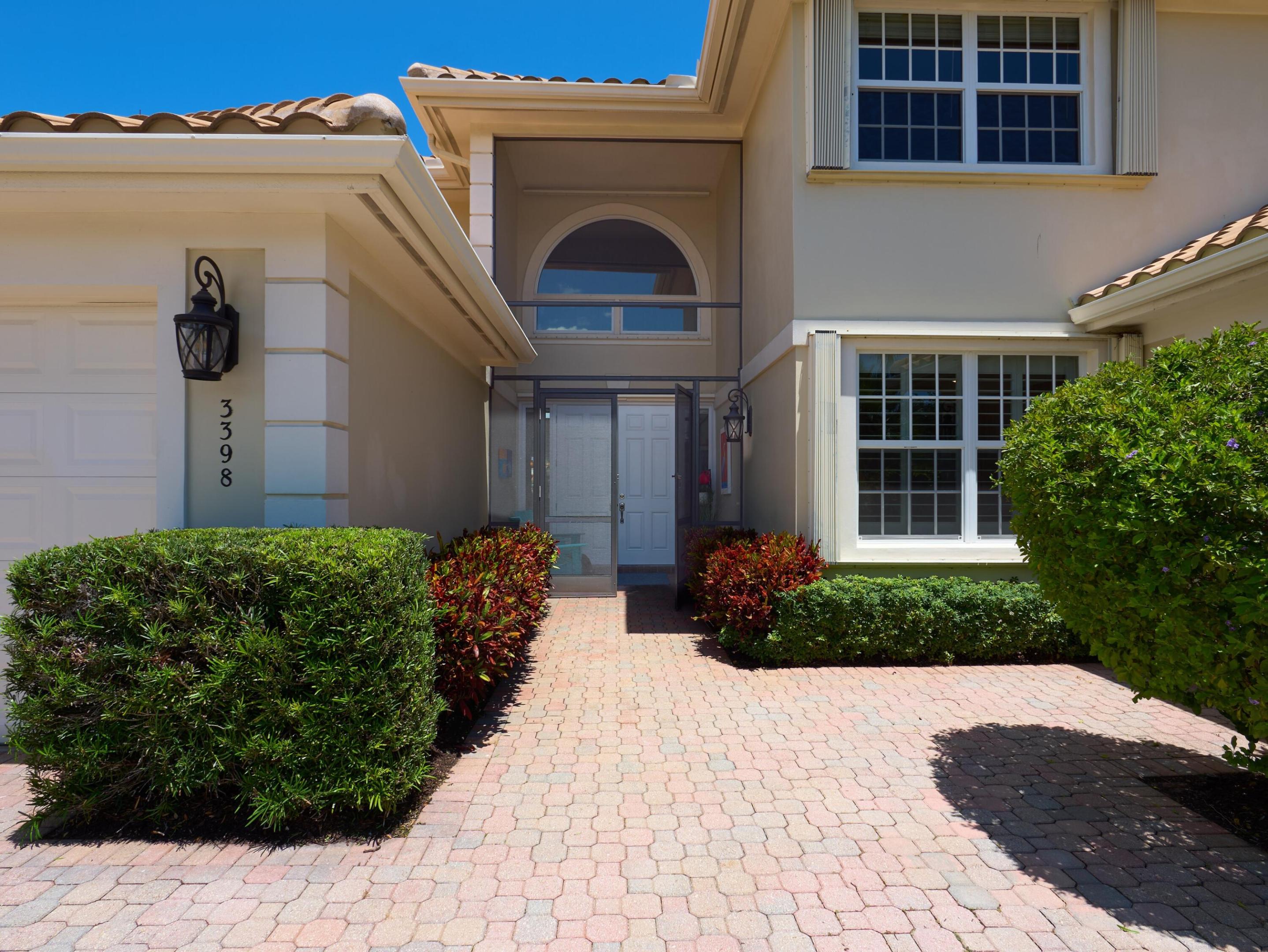Southern Cay at Jonathans Landing - Residential