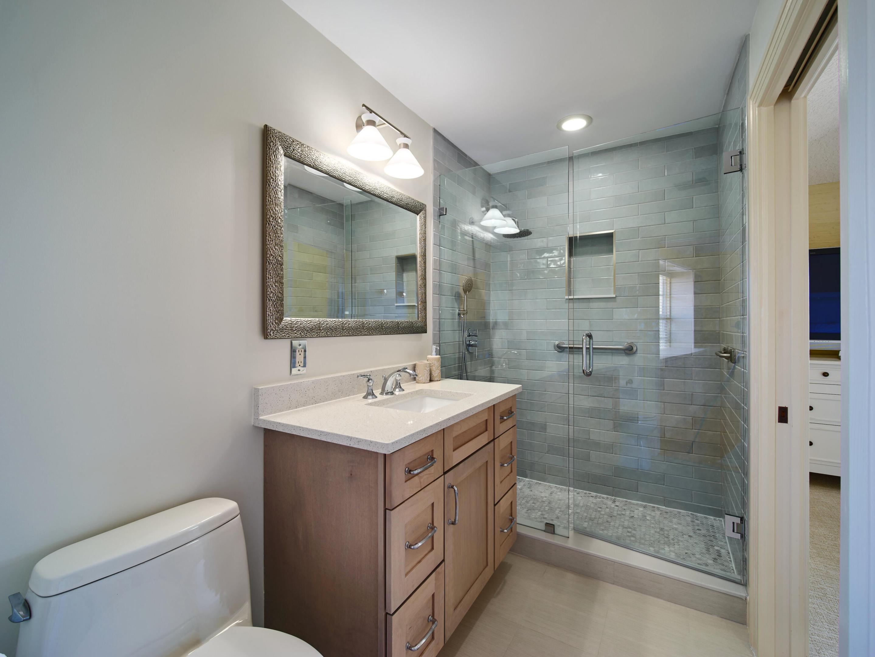 Southern Cay at Jonathans Landing - Residential