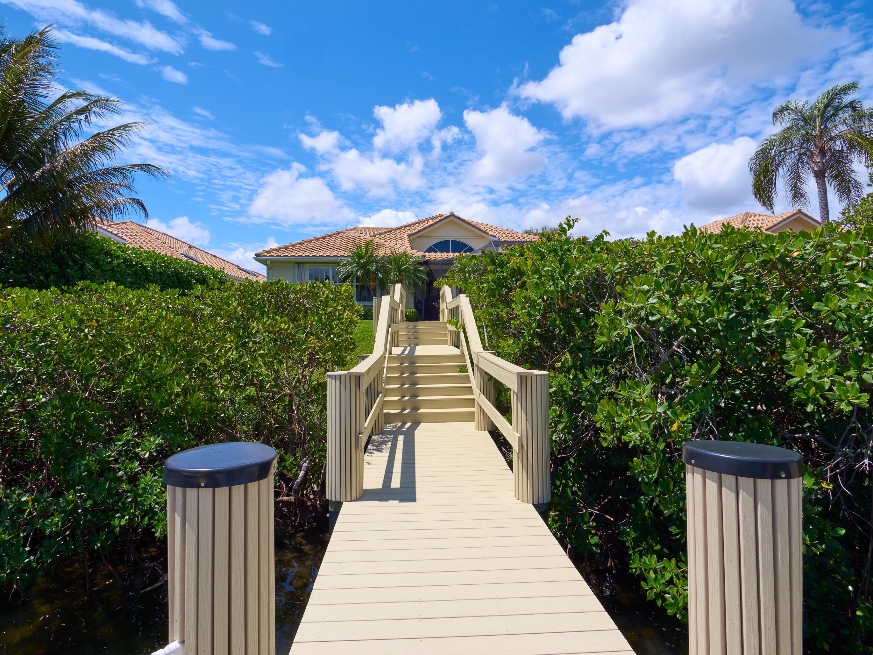 Southern Cay at Jonathans Landing - Residential