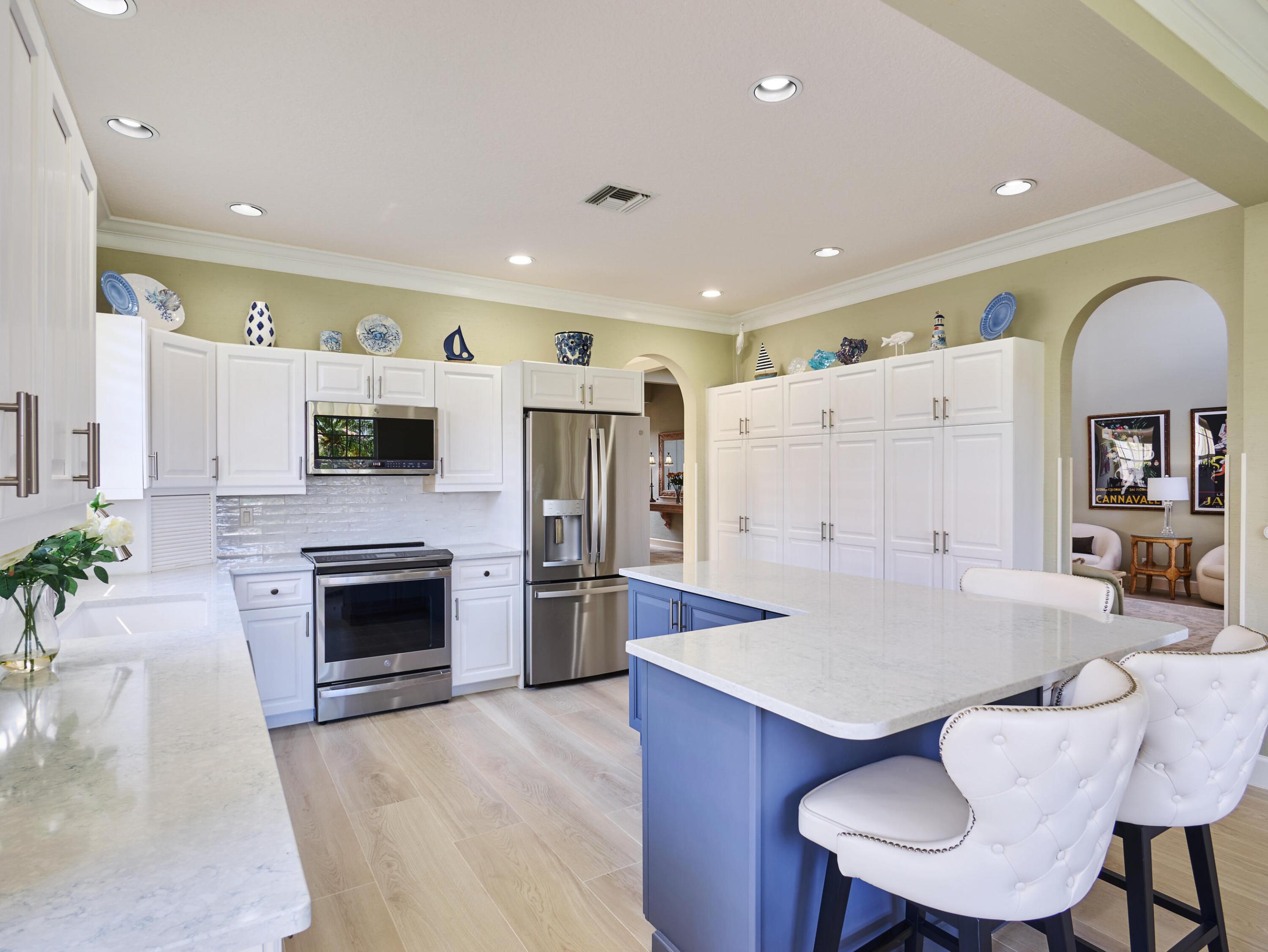 Southern Cay at Jonathans Landing - Residential