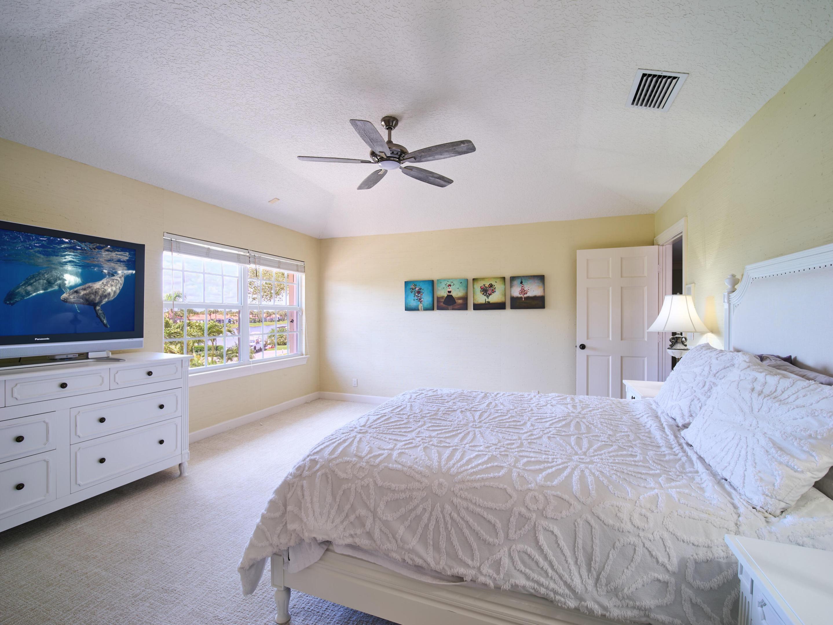 Southern Cay at Jonathans Landing - Residential