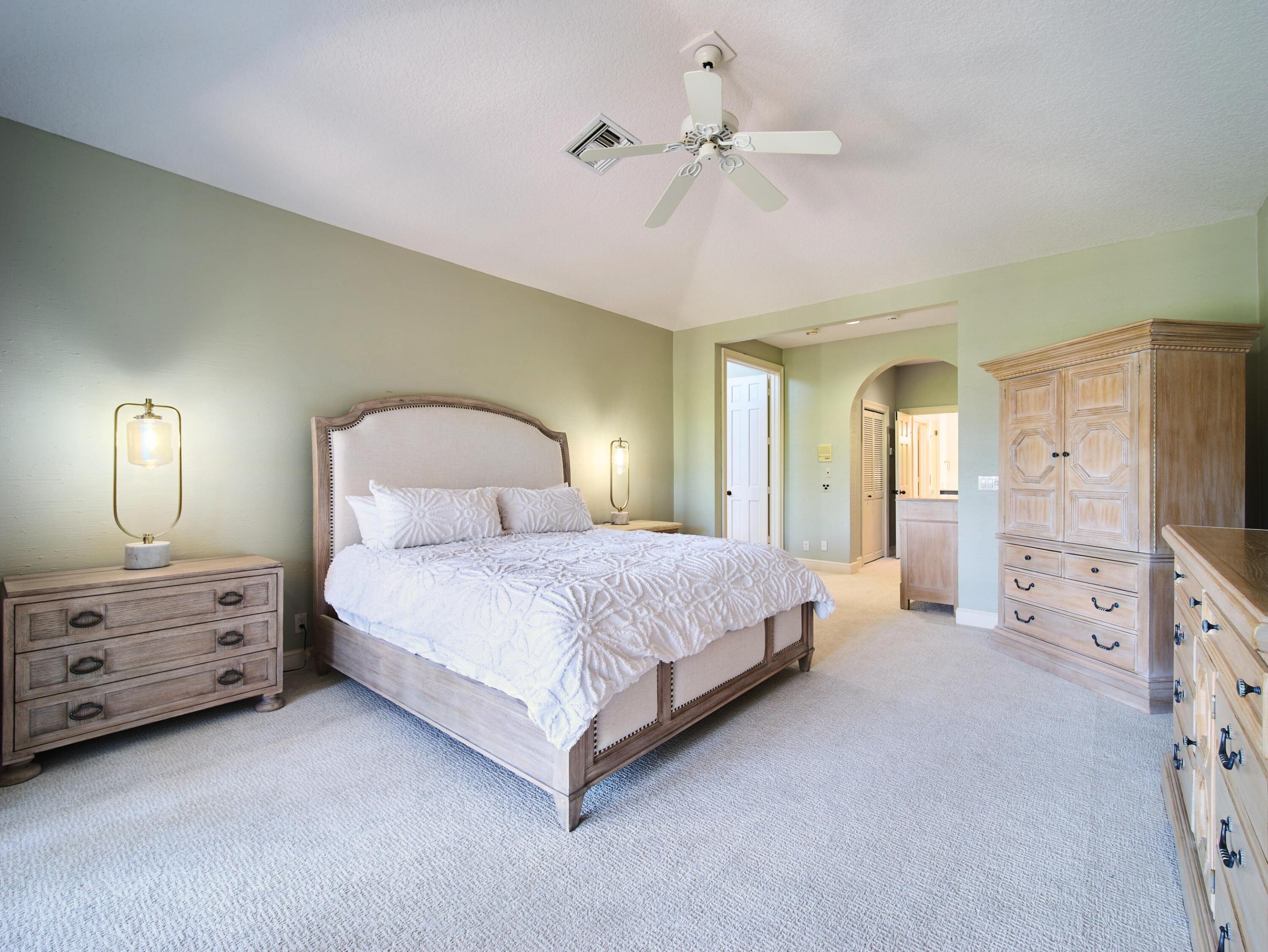 Southern Cay at Jonathans Landing - Residential