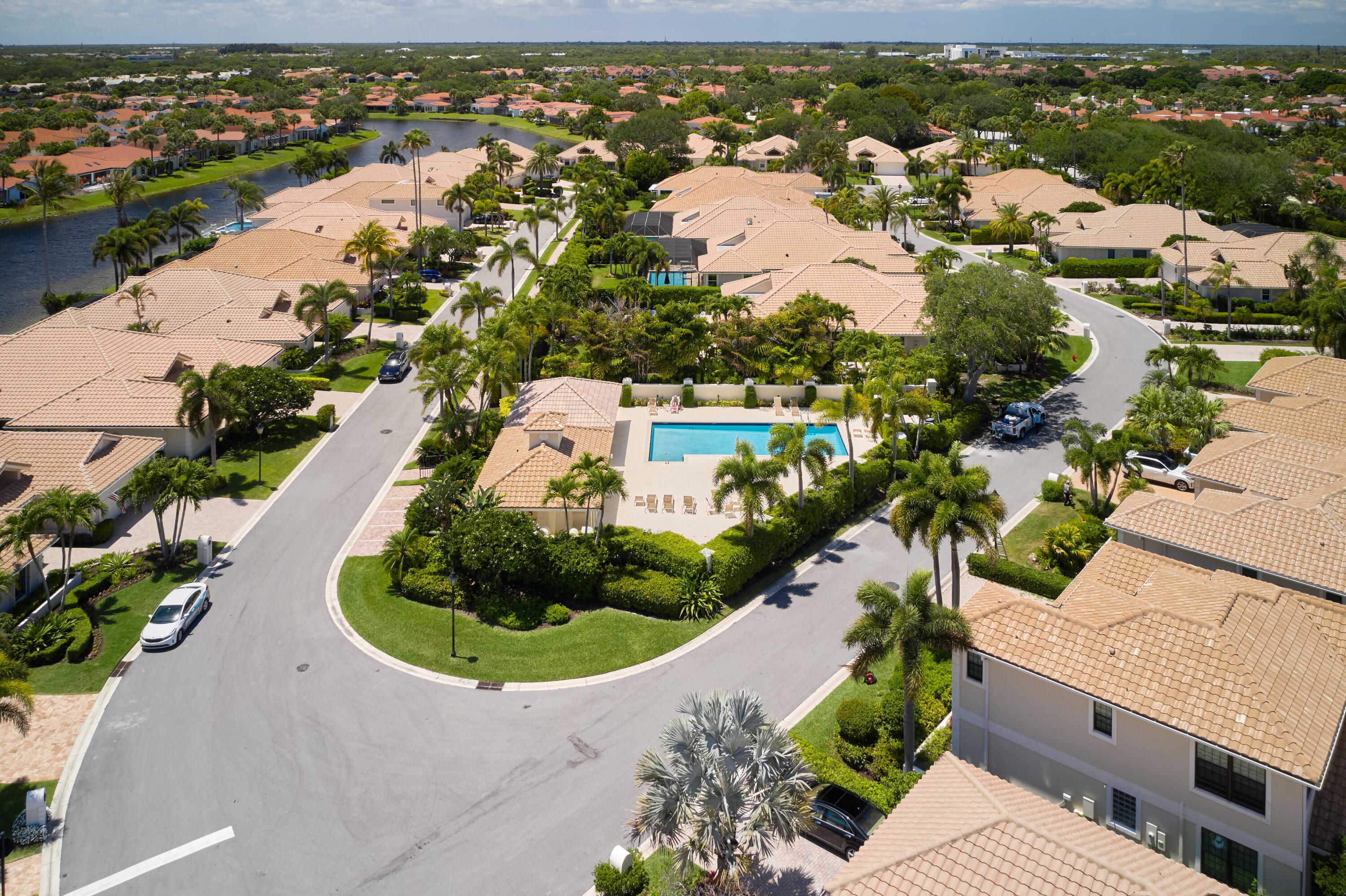 Southern Cay at Jonathans Landing - Residential