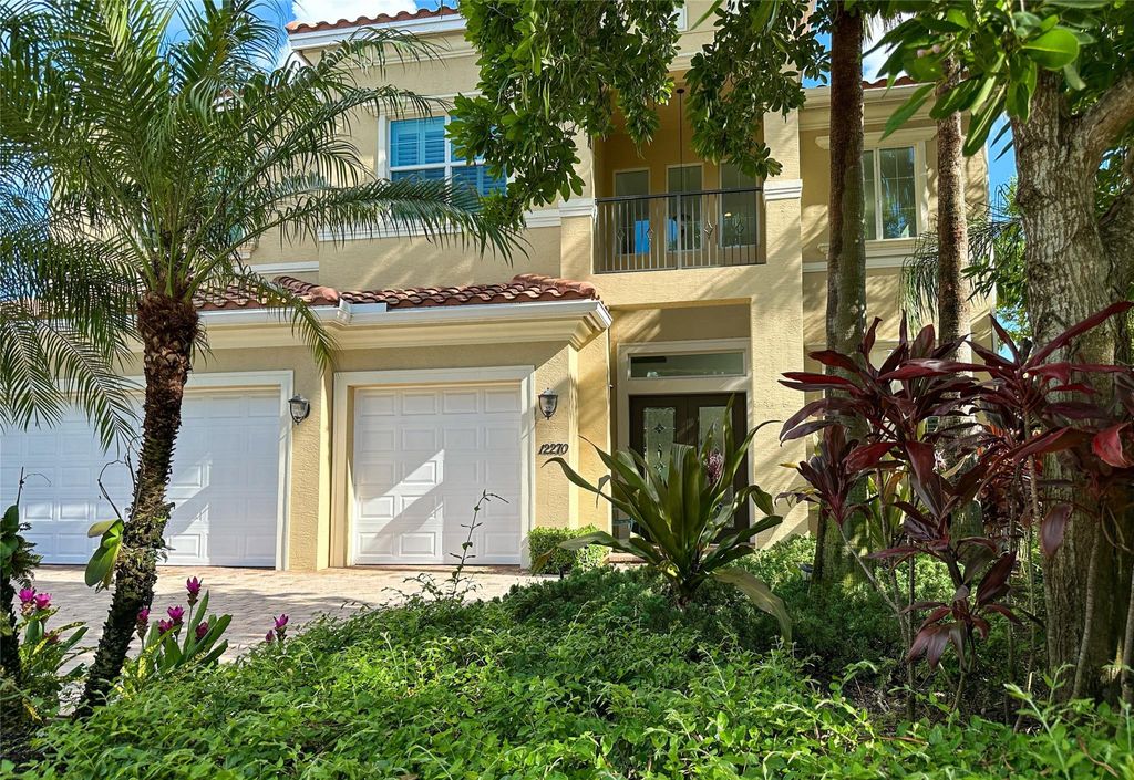 Photo of 12270 Sunnydale Drive, Wellington, FL 33414 (MLS # F10551393)