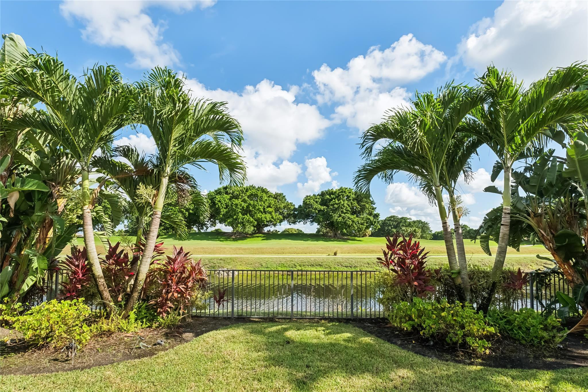 HUNTERS CHASE OF PALM BEA - Residential Lease