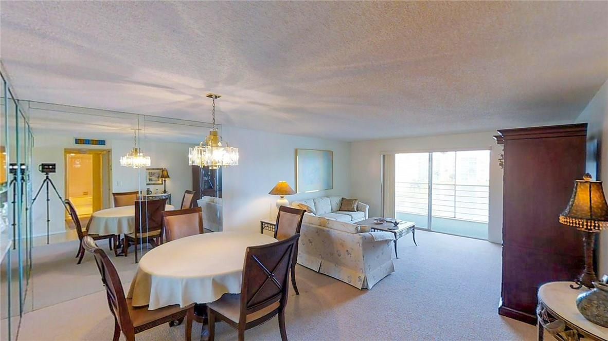 MEADOWBROOK LAKES VIEW - Residential Lease