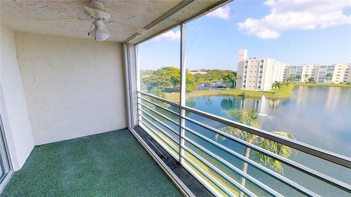 MEADOWBROOK LAKES VIEW - Residential Lease