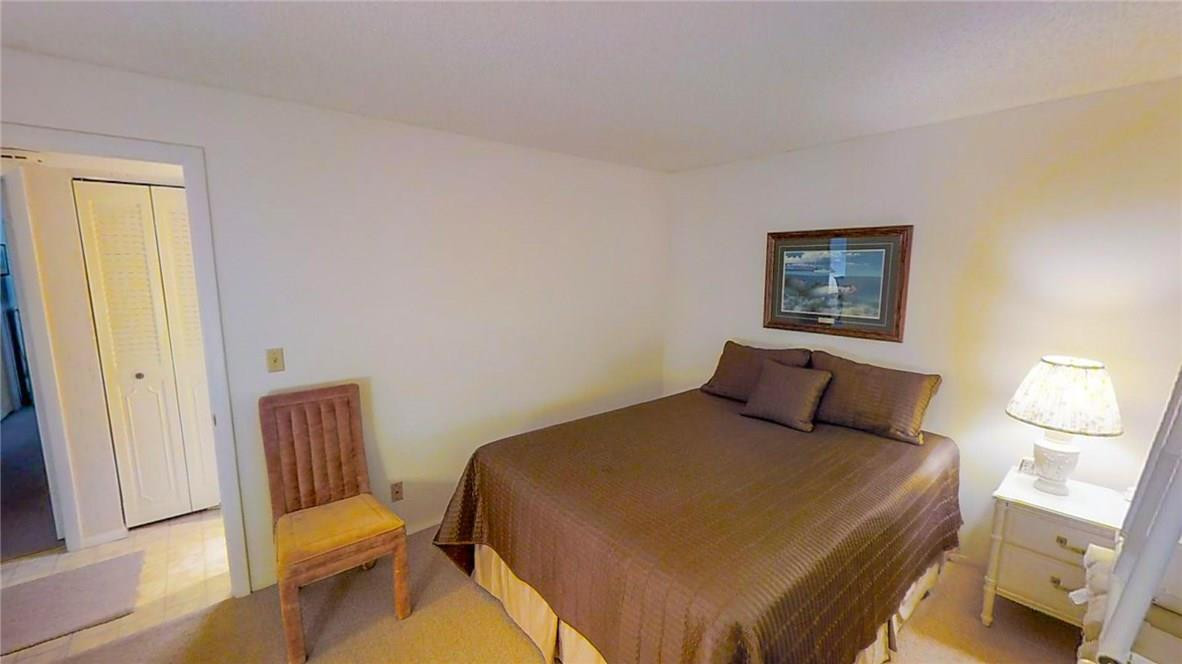 MEADOWBROOK LAKES VIEW - Residential Lease