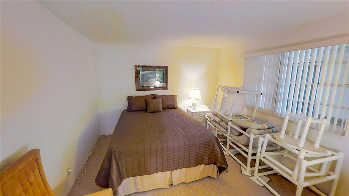 MEADOWBROOK LAKES VIEW - Residential Lease