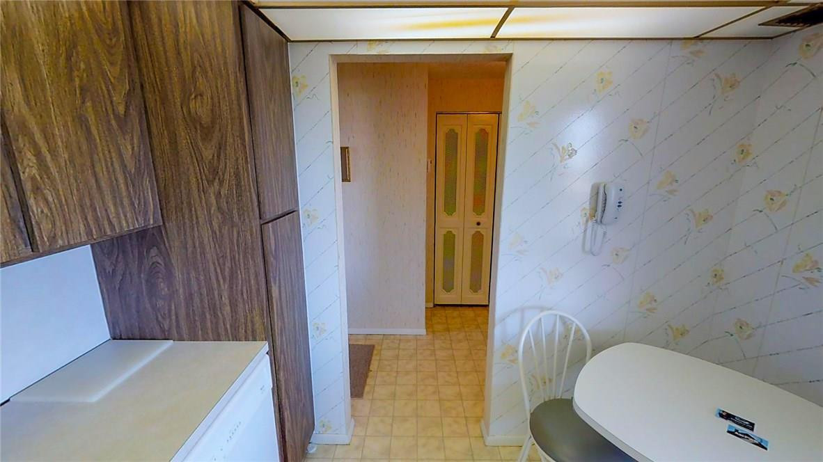 MEADOWBROOK LAKES VIEW - Residential Lease