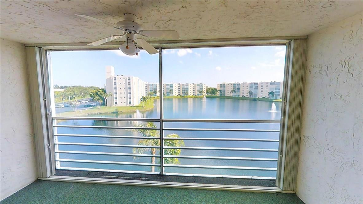 MEADOWBROOK LAKES VIEW - Residential Lease