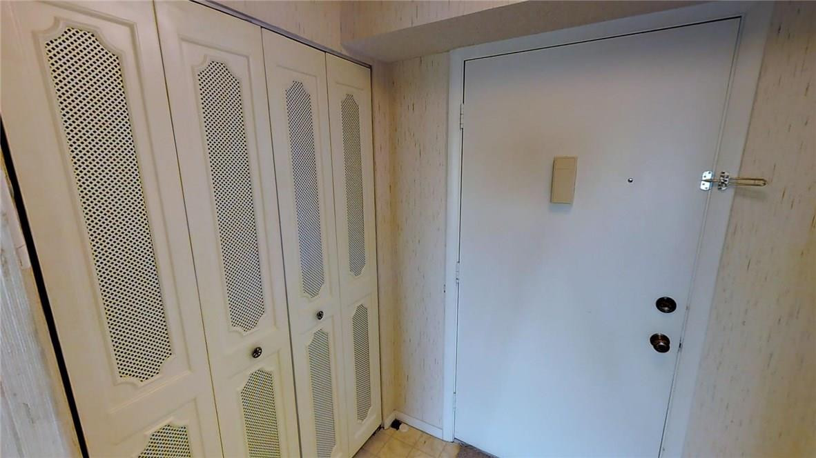 MEADOWBROOK LAKES VIEW - Residential Lease