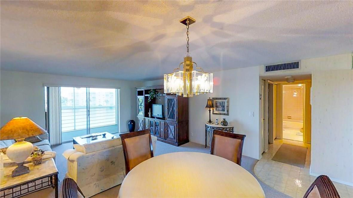 MEADOWBROOK LAKES VIEW - Residential Lease