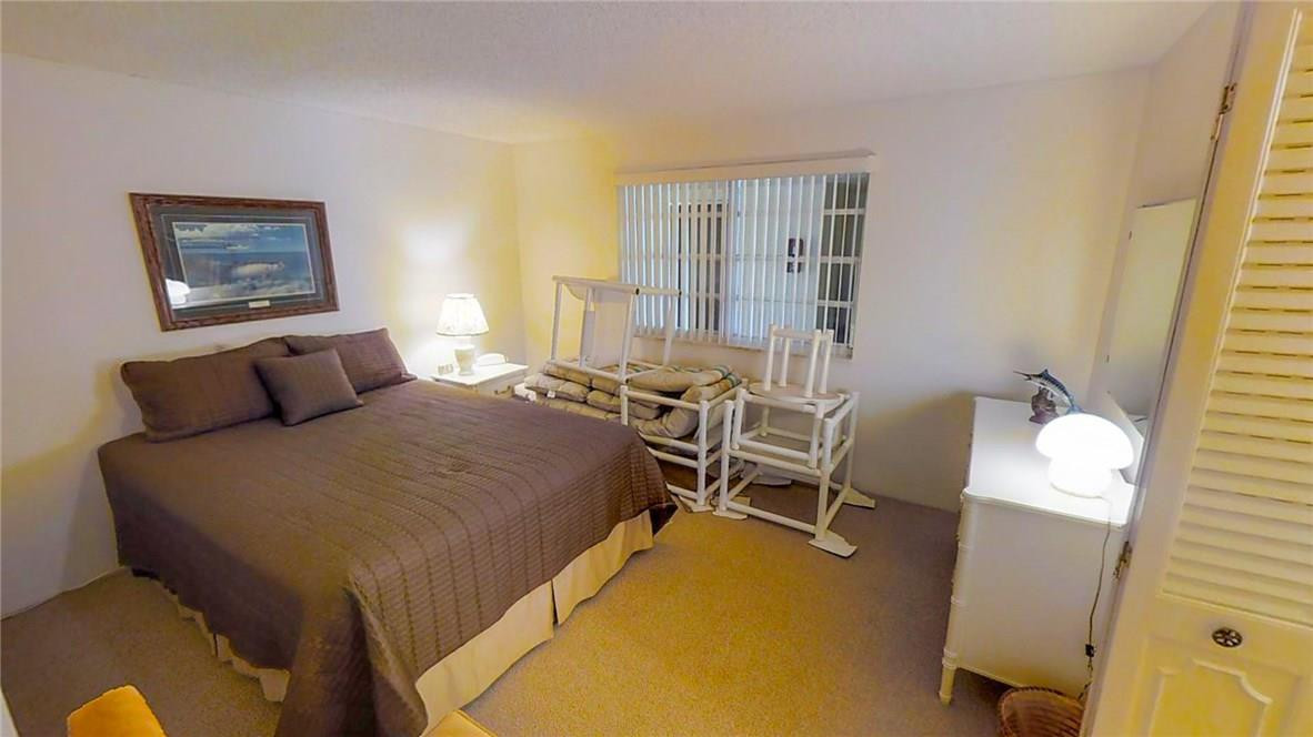 MEADOWBROOK LAKES VIEW - Residential Lease