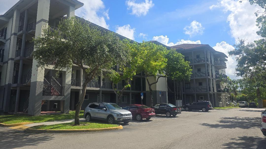 Riverside Villas At - Residential Lease