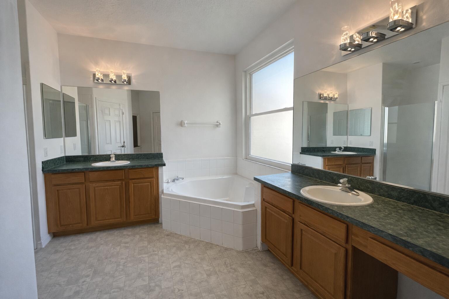 ORCHARD PARK - Residential