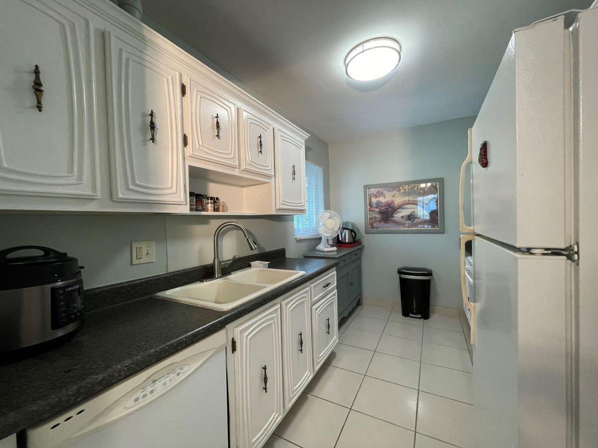 SABAL PINE CONDO - Residential