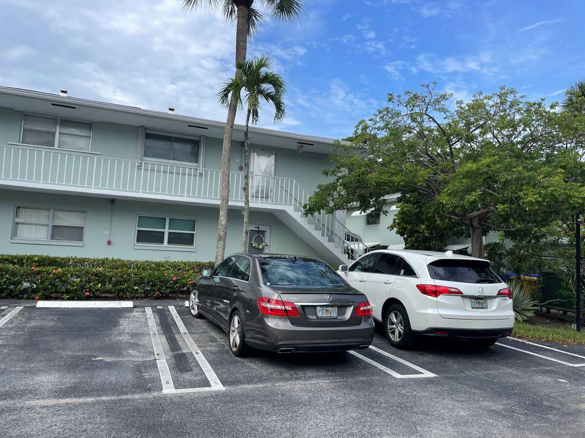 SABAL PINE CONDO - Residential