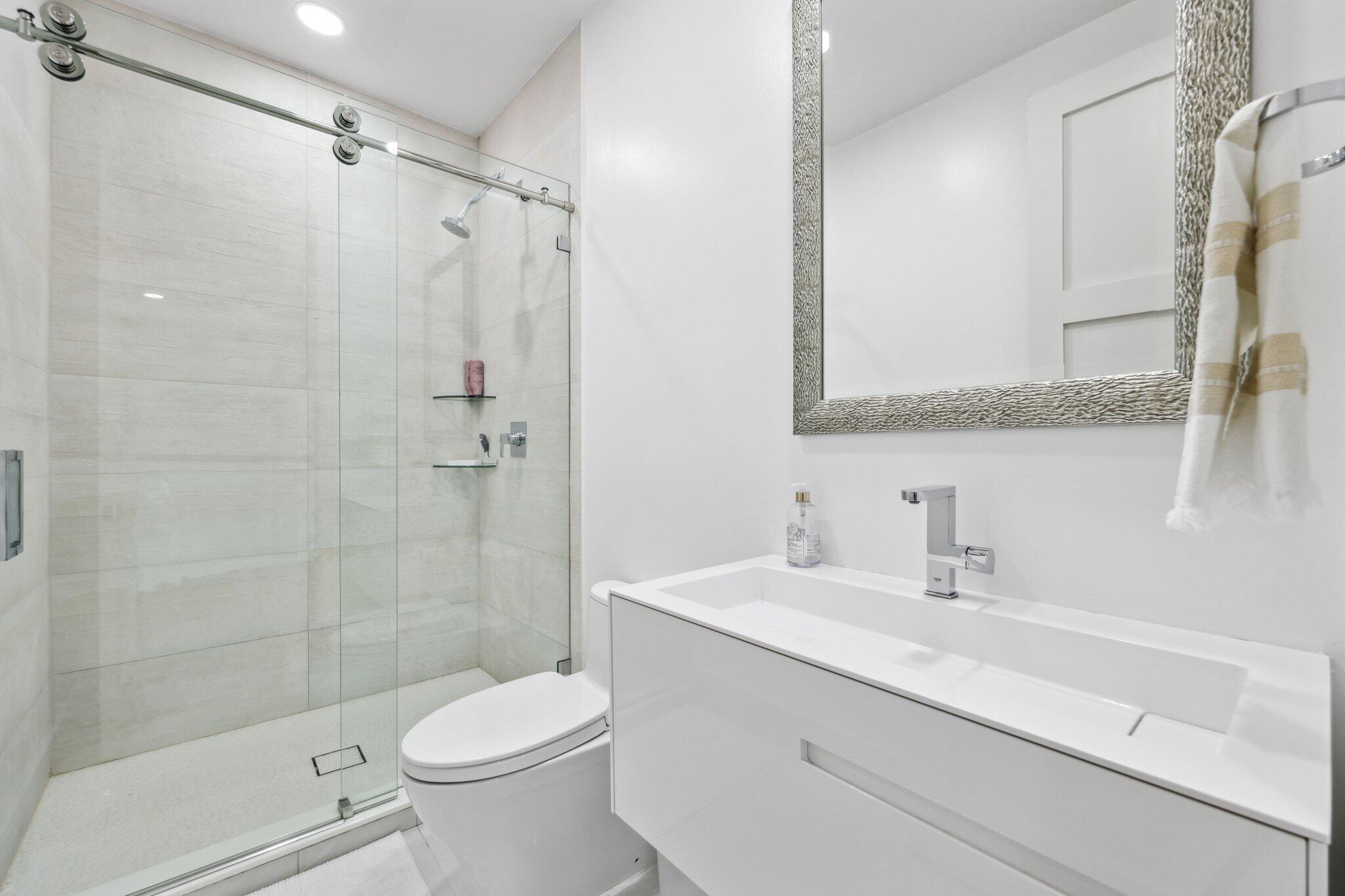 OCEAN PLACE VILLAS - Residential