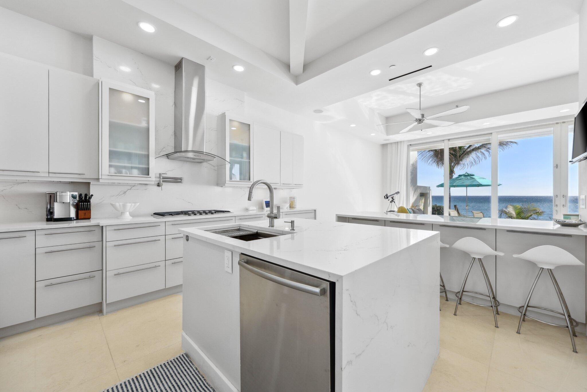 OCEAN PLACE VILLAS - Residential